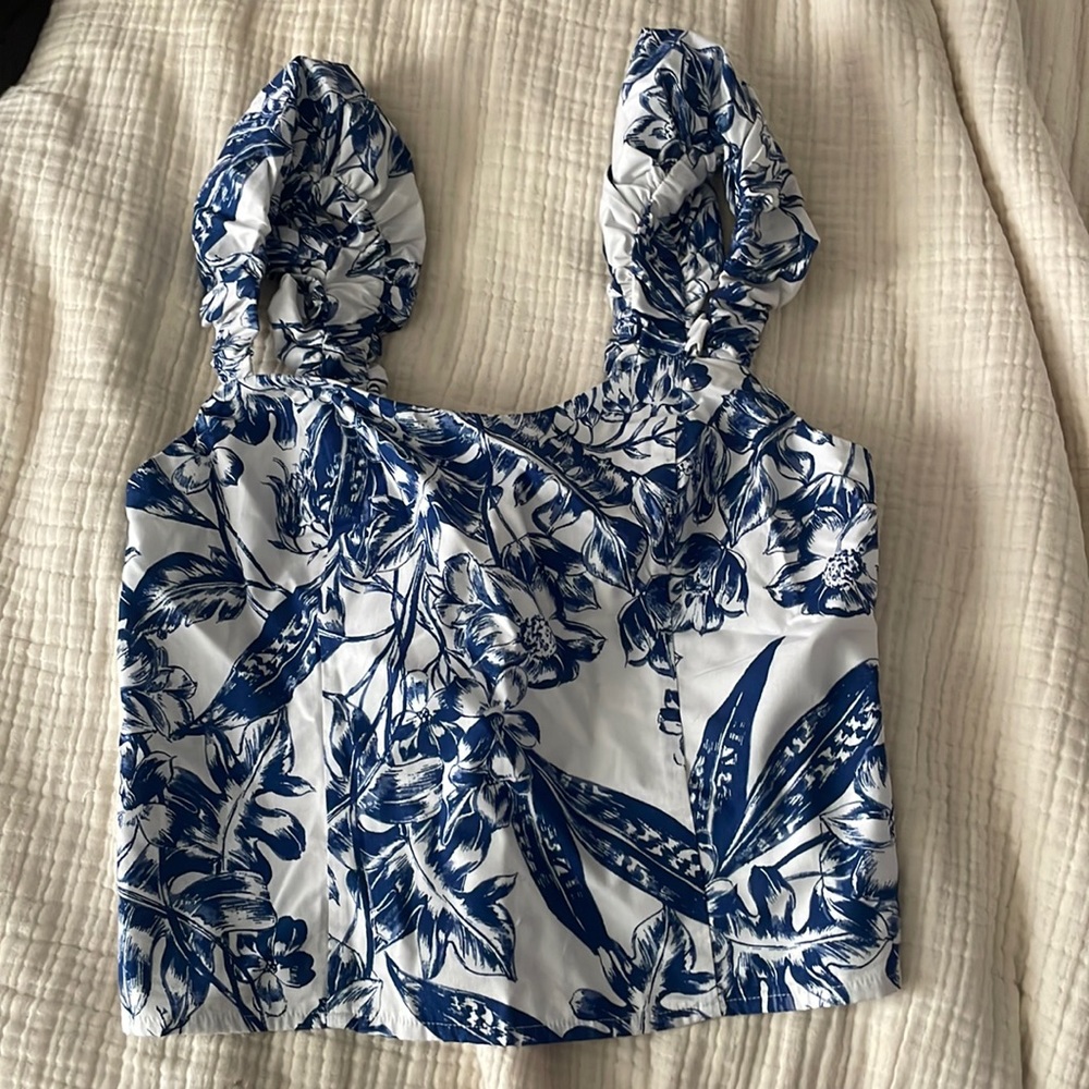 Abercrombie top